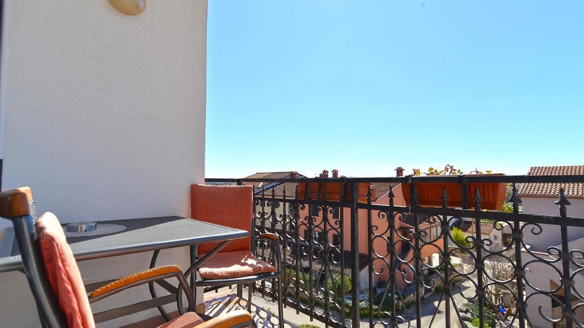 Apartment Ferienwohnung Fuer 2 Personen Ca 32 Qm In Rovinj, Istrien Istrische Riviera